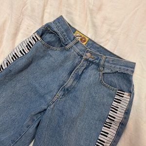 Vintage Boyfriend High-Waisted Jeans